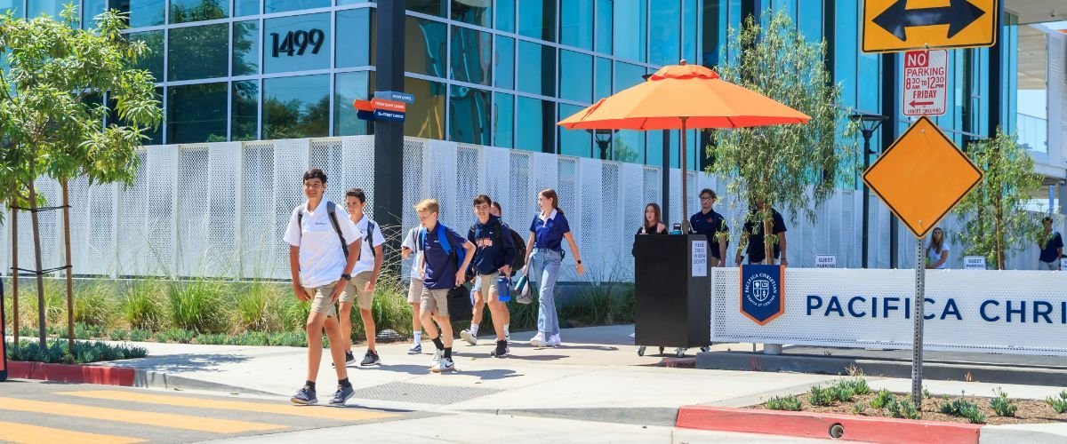 boys-baseball-pacifica-christian-high-school-at-laguna-beach